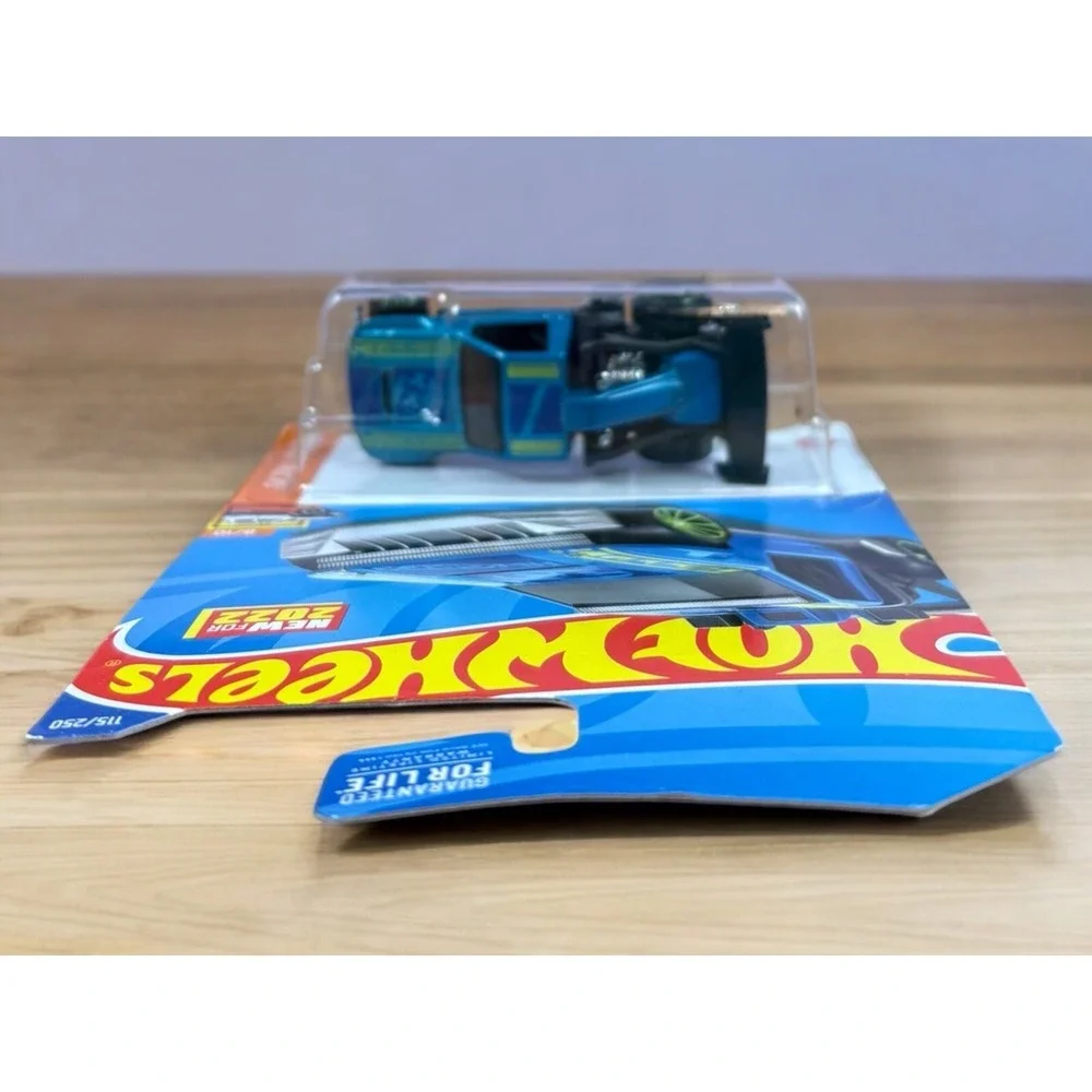 2021 Hot Wheels Lolux HW Hot Trucks 8/10 Diecast Blue Mattel